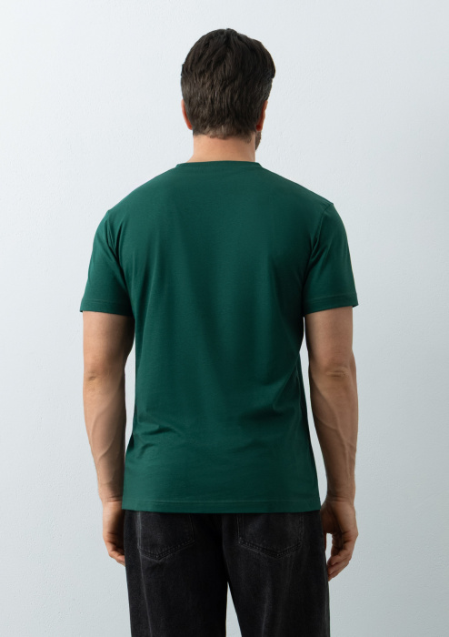 Тёмно-зелёная футболка арт. 51 прямого кроя из 100% хлопка, 150 гр/м2, оптом | Мерч, униформа и текстиль для бизнеса фото-3