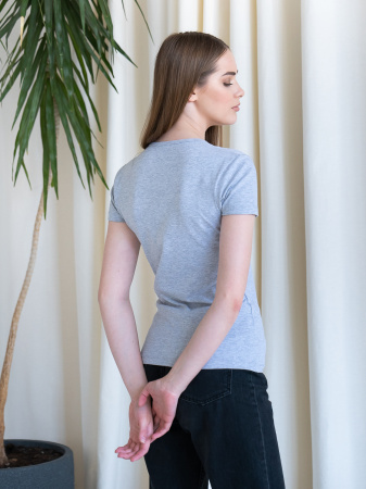 Женская темно-синяя футболка арт. 37W приталенного силуэта, 92% хлопок и 8% эластан, 180 гр/м2, оптом | Мерч, униформа и текстиль для бизнеса 
 photo-4