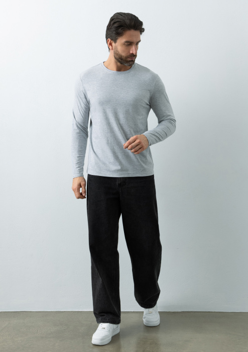 Серая футболка с длинными рукавами арт. 35 прямого кроя, из 100% хлопка, 140 гр/м2, оптом | Мерч, униформа и текстиль для бизнеса   фото-4