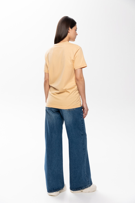 Бежевая футболка арт. 02 прямого кроя из 100% хлопка, 160 гр/м2, оптом | Мерч, униформа и текстиль для бизнеса  фото-4