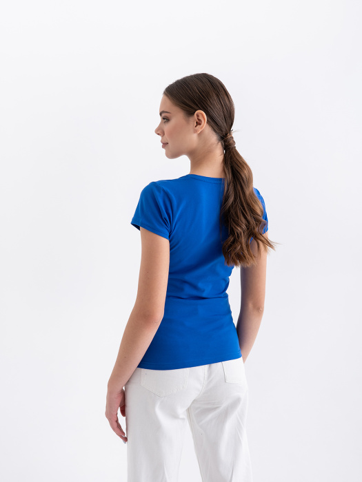 Женская белая футболка арт. 07U приталенного силуэта, 92% хлопок и 8% эластан, 180 гр/м2, оптом | Мерч, униформа и текстиль для бизнеса  фото-4