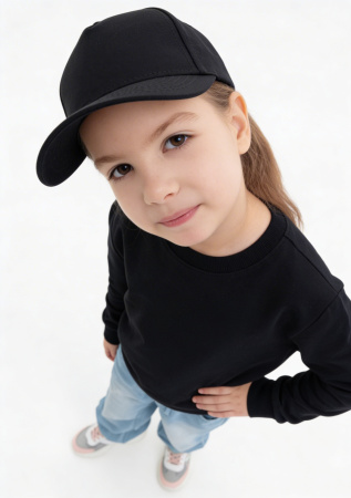 Черная детская бейсболка арт. 10J, 5 клиньев из 100% хлопка, 150 гр/м2, оптом | Мерч, униформа и текстиль для бизнеса photo-4