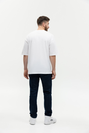 Белая футболка арт. 39 оверсайз кроя, из 100% хлопка, 140 гр/м2, оптом | Мерч, униформа и текстиль для бизнеса   photo-5