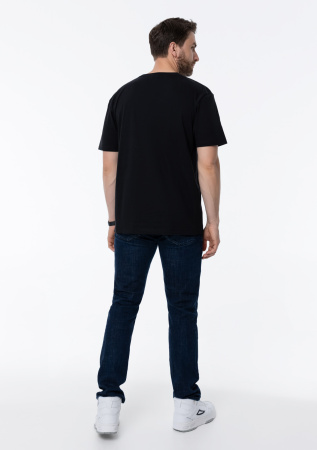 Чёрная футболка арт. 02 прямого кроя из 100% хлопка, 160 гр/м2, оптом | Мерч, униформа и текстиль для бизнеса  photo-9