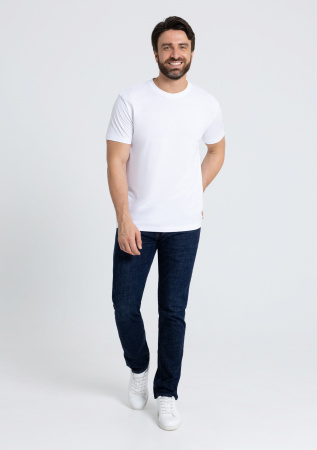 Белая футболка арт. 08U прямого кроя из 100% хлопка, 180 гр/м2, оптом | Мерч, униформа и текстиль для бизнеса  photo-4