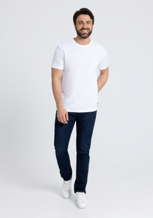 Белая футболка арт. 08U прямого кроя из 100% хлопка, 180 гр/м2, оптом | Мерч, униформа и текстиль для бизнеса  фото-4