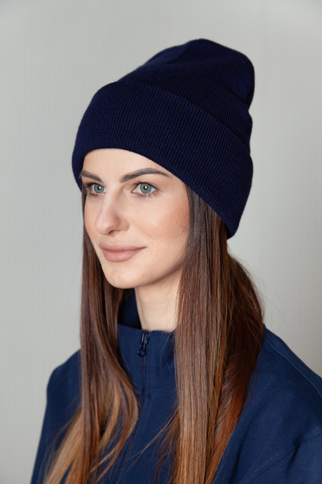 Черная шапка из акрила, оптом | Мерч, униформа и текстиль для бизнеса фото-2